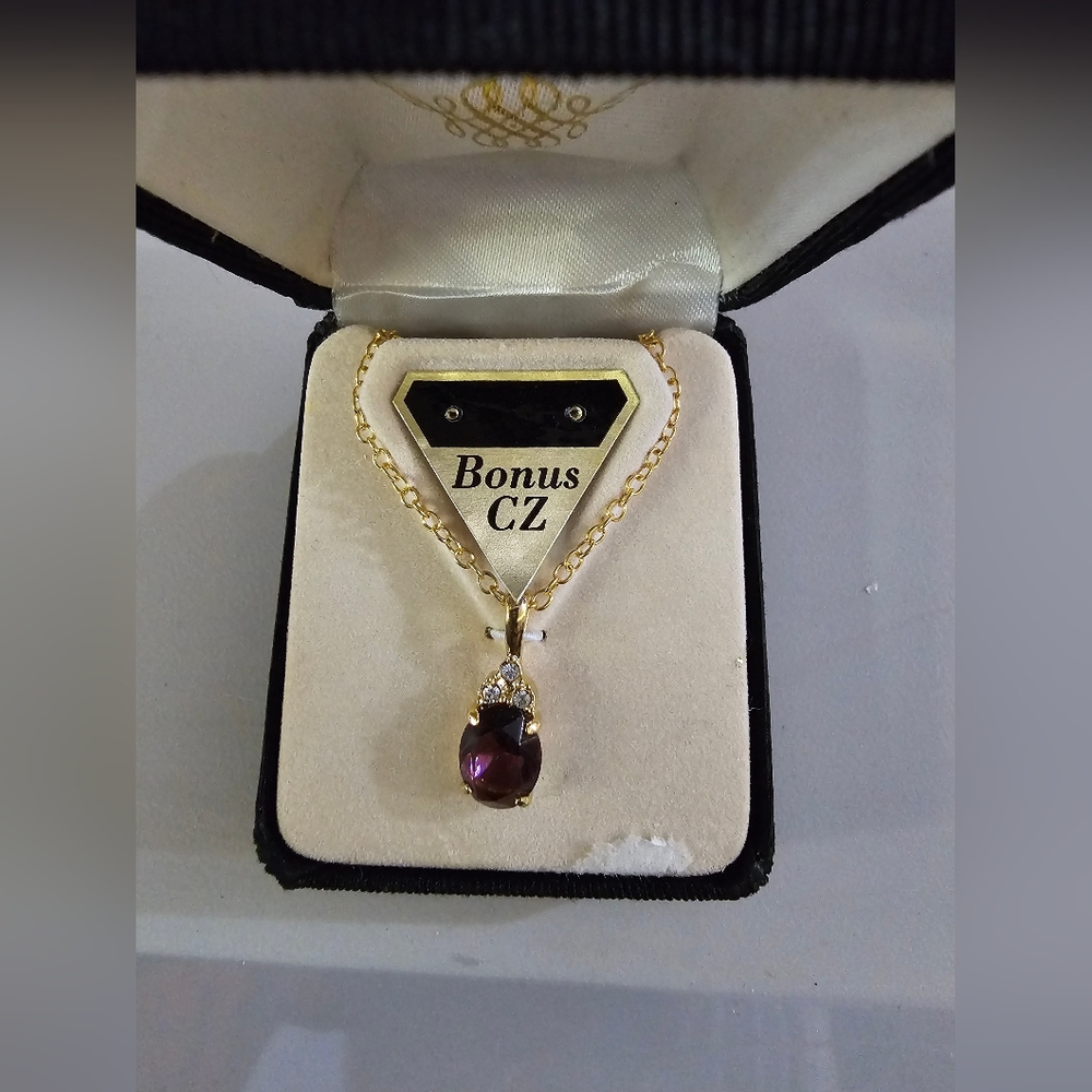 Gold Necklace with Purple Pendant